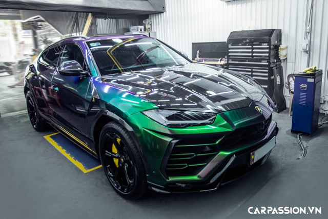 Sieu xe SUV Lamborghini Urus do TopCar cuc chat