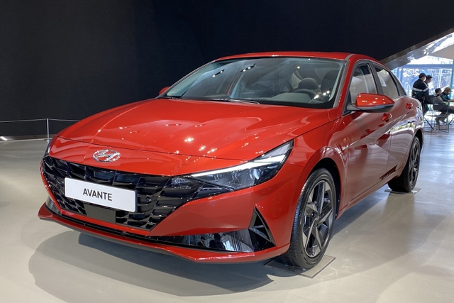 Hyundai Elantra 2021 có giá chỉ gần 300 triệu tại Hàn Quốc Hyundai Elantra 2021 co gia chi gan 300 trieu tai Han Quoc