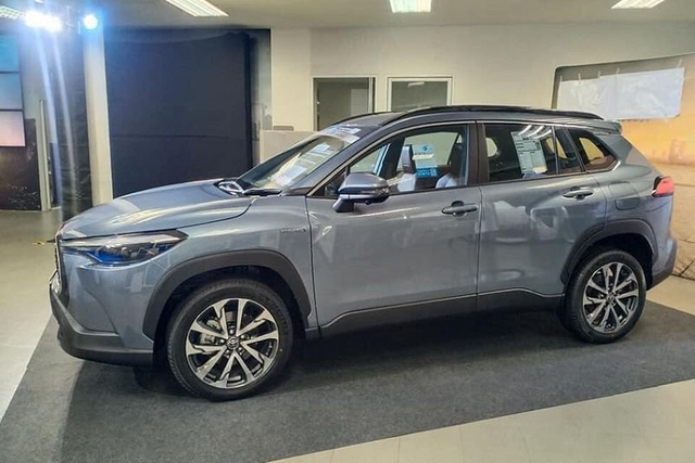 Cận cảnh Toyota Corolla Cross 2021 dự kiến dưới 900 triệu Can canh Toyota Corolla Cross 2021 du kien duoi 900 trieu