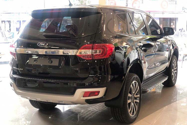 Cận cảnh Ford Everest 2020 gần 1,2 tỷ đồng tại Việt Nam - Hình 2 Can canh Ford Everest 2020 gan 1,2 ty dong tai Viet Nam-Hinh-2