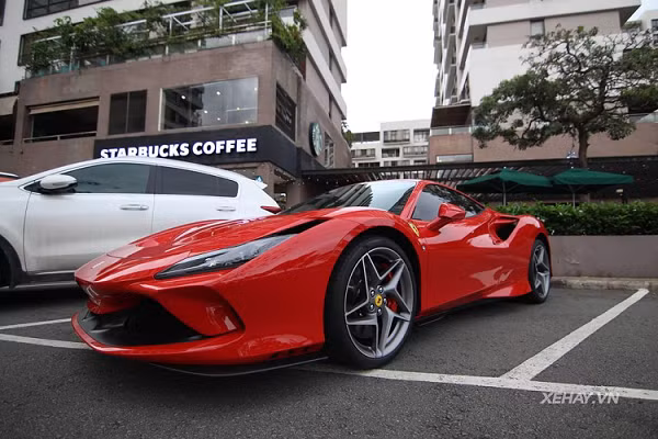 Can canh sieu xe Ferrari F8 Tributo gia hon 20 ty cua Cuong Do la