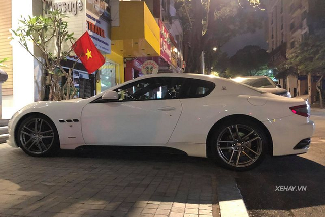 Cận cảnh Maserati GranTurismo Sport hơn 12 tỷ ở Sài Gòn - Hình 3 Can canh Maserati GranTurismo Sport hon 12 ty o Sai Gon-Hinh-3