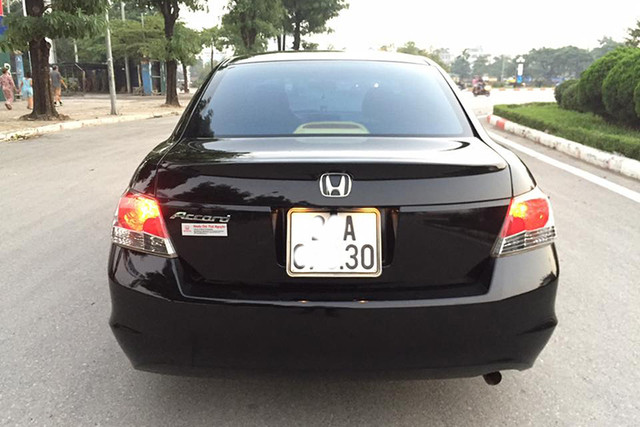 Có nên mua xe Honda Accord đời 2008 hơn 400 triệu? - Hình 4 Co nen mua xe Honda Accord doi 2008 hon 400 trieu?-Hinh-4