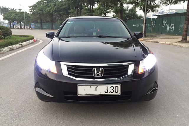 Có nên mua xe Honda Accord đời 2008 hơn 400 triệu? - Hình 3 Co nen mua xe Honda Accord doi 2008 hon 400 trieu?-Hinh-3