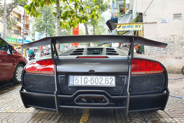 Chao ban sieu xe Lamborghini Murcielago SV mot thoi cua dai gia Minh nhua-Hinh-7