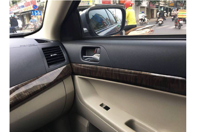 Cận cảnh Mitsubishi Lancer Fortis hàng hiếm tại Sài Gòn - Hình 6 Can canh Mitsubishi Lancer Fortis hang hiem tai Sai Gon-Hinh-6