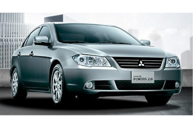 Cận cảnh Mitsubishi Lancer Fortis hàng hiếm tại Sài Gòn - Hình 8 Can canh Mitsubishi Lancer Fortis hang hiem tai Sai Gon-Hinh-8