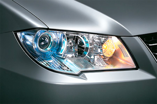 Cận cảnh Mitsubishi Lancer Fortis hàng hiếm tại Sài Gòn - Hình 7 Can canh Mitsubishi Lancer Fortis hang hiem tai Sai Gon-Hinh-7