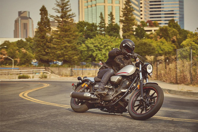 Can canh Yamaha Bolt 2020 tu 212 trieu dong tai My-Hinh-4