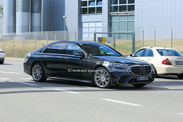Xe sang Mercedes S-Class 2021 co tui khi ghe sau-Hinh-2