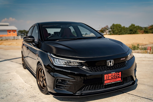 Độc đáo Honda City 1.0L Turbo RS độ carbon hầm hố Doc dao Honda City 1.0L Turbo RS do carbon ham ho