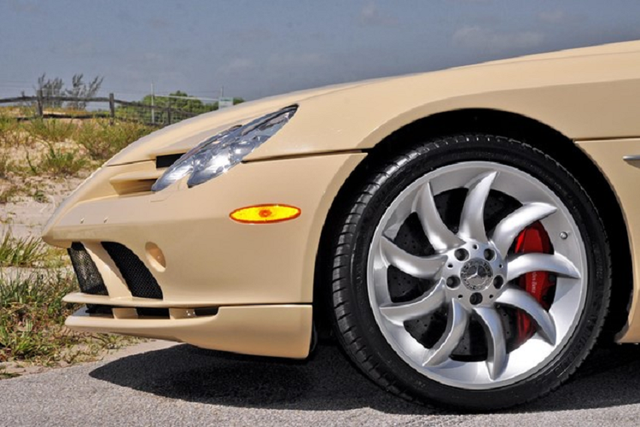 Mercedes-Benz SLR McLaren mau son Elfenbein doc nhat vo nhi-Hinh-3