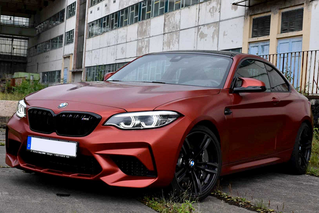 Chỉ có 2 chiếc BMW M2 sở hữu màu sơn cực hiếm này Chi co 2 chiec BMW M2 so huu mau son cuc hiem nay
