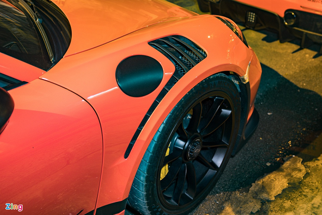 Đại gia Đặng Lê Nguyên Vũ cho tái xuất Porsche 911 GT3 RS - Hình 7 Dai gia Dang Le Nguyen Vu cho tai xuat Porsche 911 GT3 RS-Hinh-7