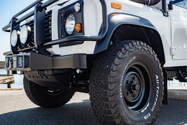 Range Rover Defender 1993 'hồi sinh' cực đẹp - Hình 4 Range Rover Defender 1993 'hoi sinh' cuc dep-Hinh-4