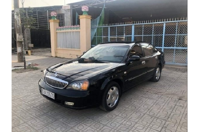 "Xe sang" Daewoo Magnus chỉ hơn 100 triệu đồng tại Việt Nam Hiện tại, giá xe Daewoo Magnus đời 2004 – 2005 có giá rao bán hơn 100 triệu đồng, mất giá trầm trọng so với những mẫu xe tương tự cùng đời như Toyota Camry hay Honda Accord. Lý do chính đến từ việc đây là mẫu xe “uống xăng như uống bia”.