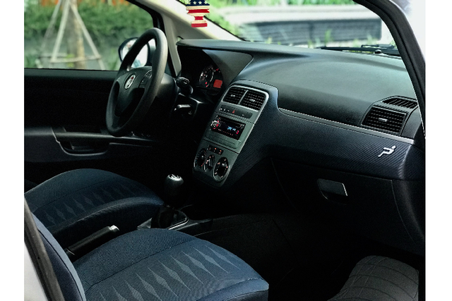 Của lạ Fiat Grande Punto giá rẻ 'giật mình' chỉ 360 triệu - Hình 7 Cua la Fiat Grande Punto gia re 'giat minh' chi 360 trieu-Hinh-7