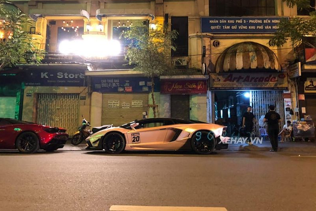 Cận cảnh Lamborghini Aventador độ Liberty Walk độc nhất Việt Nam - Hình 4 Can canh Lamborghini Aventador do Liberty Walk doc nhat Viet Nam-Hinh-4