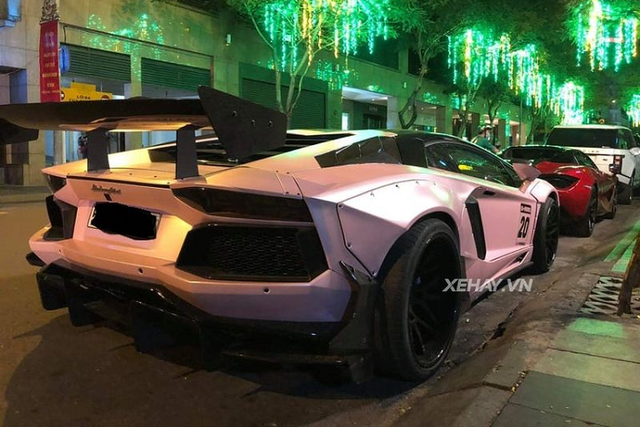 Cận cảnh Lamborghini Aventador độ Liberty Walk độc nhất Việt Nam - Hình 5 Can canh Lamborghini Aventador do Liberty Walk doc nhat Viet Nam-Hinh-5