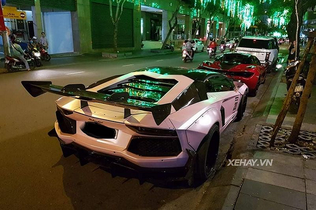 Cận cảnh Lamborghini Aventador độ Liberty Walk độc nhất Việt Nam - Hình 2 Can canh Lamborghini Aventador do Liberty Walk doc nhat Viet Nam-Hinh-2