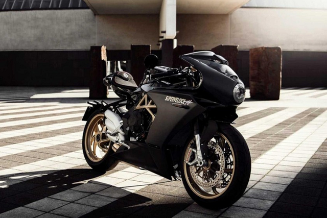 Ngắm siêu môtô MV Agusta Superveloce Ottocento từ 505 triệu đồng - Hình 2 Ngam sieu moto MV Agusta Superveloce Ottocento tu 505 trieu dong-Hinh-2