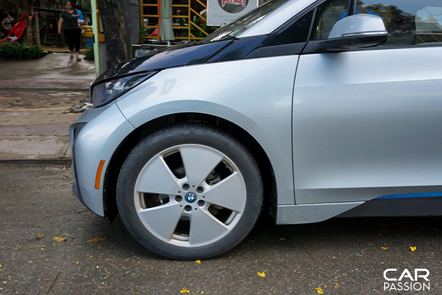 Can canh BMW i3 chay dien gia 2,5 ty tai Viet Nam-Hinh-6