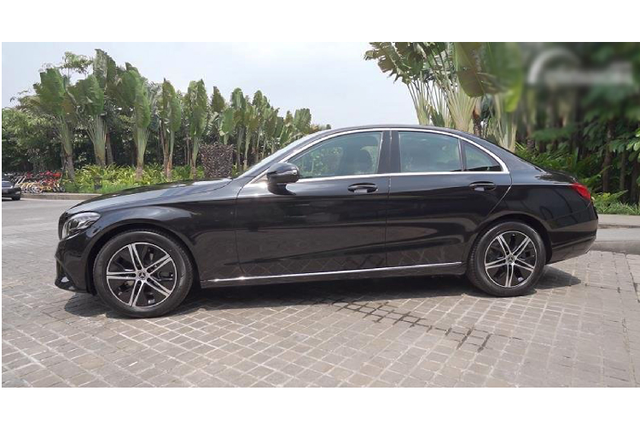 Mercedes-Benz C180 2020 giá hơn 1,3 tỷ tại Việt Nam? - Hình 4 Mercedes-Benz C180 2020 gia hon 1,3 ty tai Viet Nam?-Hinh-4
