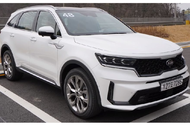 Kia Sorento 2021 sắp về Việt Nam có gì đặc biệt? Kia Sorento 2021 sap ve Viet Nam co gi dac biet?