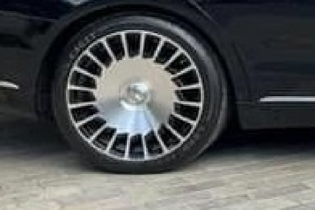 Cận cảnh xe siêu sang Mercedes-Maybach S450 Pullman từ 7,2 tỷ đồng - Hình 8 Can canh xe sieu sang Mercedes-Maybach S450 Pullman tu 7,2 ty dong-Hinh-8