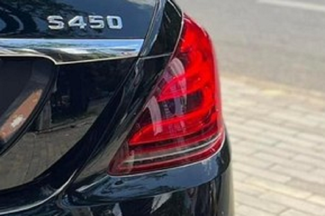 Cận cảnh xe siêu sang Mercedes-Maybach S450 Pullman từ 7,2 tỷ đồng - Hình 7 Can canh xe sieu sang Mercedes-Maybach S450 Pullman tu 7,2 ty dong-Hinh-7