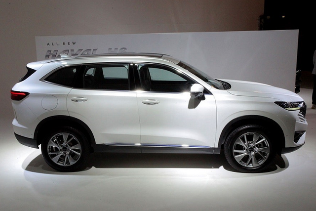 Haval H6 PHEV 2022 - chạy được 201km không cần "uống" xăng - Hình 17 Haval H6 PHEV 2022 - chay duoc 201km khong can