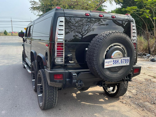 Giá xăng tăng kỷ lục, đại gia Việt vẫn tậu Hummer H2 6 bánh - Hình 3 Gia xang tang ky luc, dai gia Viet van tau Hummer H2 6 banh-Hinh-3