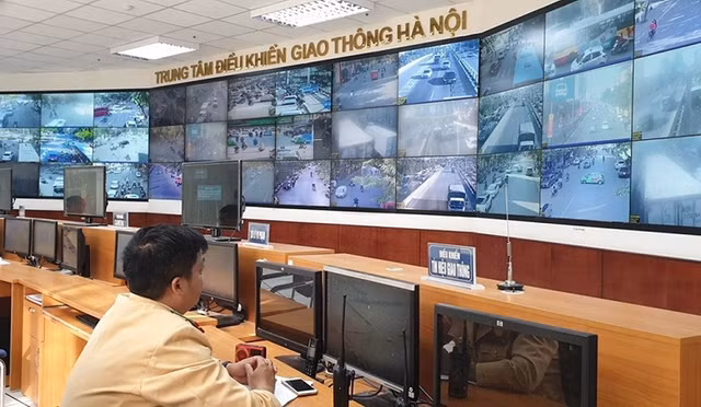 Tai xe o to chu y: Day la cac loi vi pham giao thong thuong bi phat nguoi