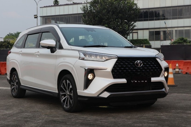 Sau Tết Nguyên Đán loạt ô tô ra mắt người tiêu dùng - Hình 4 Sau Tet Nguyen Dan loat o to ra mat nguoi tieu dung-Hinh-4