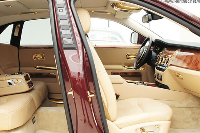 Rolls-Royce Ghost của ông Trịnh Văn Quyết lên sàn xe cũ? - Hình 4 Rolls-Royce Ghost cua ong Trinh Van Quyet len san xe cu?-Hinh-4