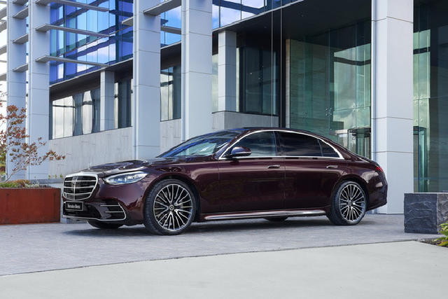 Lily Chen tậu Mercedes-Benz S450 2022 giá hơn 5 tỷ - Hình 4 Lily Chen tau Mercedes-Benz S450 2022 gia hon 5 ty-Hinh-4