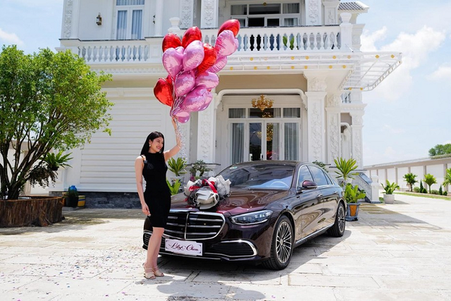 Lily Chen tậu Mercedes-Benz S450 2022 giá hơn 5 tỷ Lily Chen tau Mercedes-Benz S450 2022 gia hon 5 ty