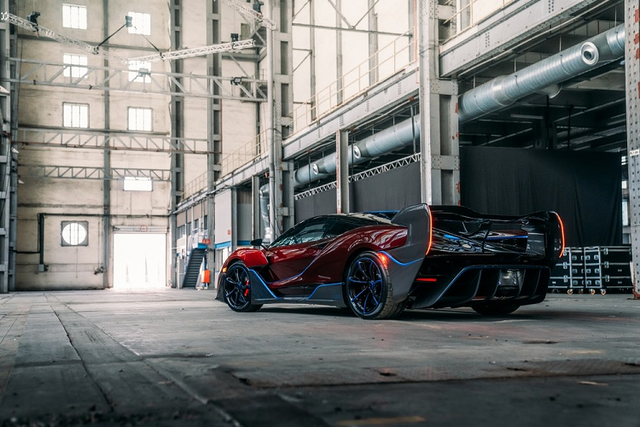 Nữ đại gia Singapore sở hữu dàn xe khủng McLaren - Hình 10 Nu dai gia Singapore so huu dan xe khung McLaren-Hinh-10