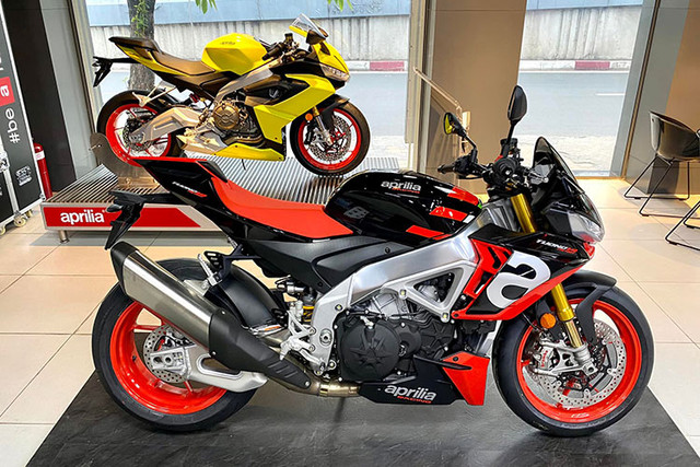 Cận cảnh mô tô Aprilia Tuono V4 đã đến tay khách Việt - Hình 2 Can canh mo to Aprilia Tuono V4 da den tay khach Viet-Hinh-2