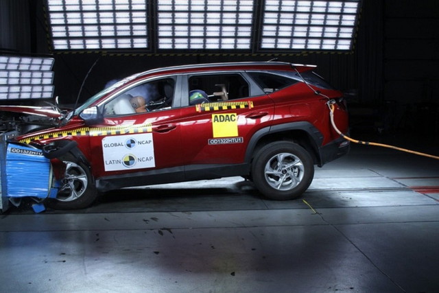 Vì sao Hyundai Tucson 2022 bị đánh giá 0 sao về an toàn? Vi sao Hyundai Tucson 2022 bi danh gia 0 sao ve an toan?