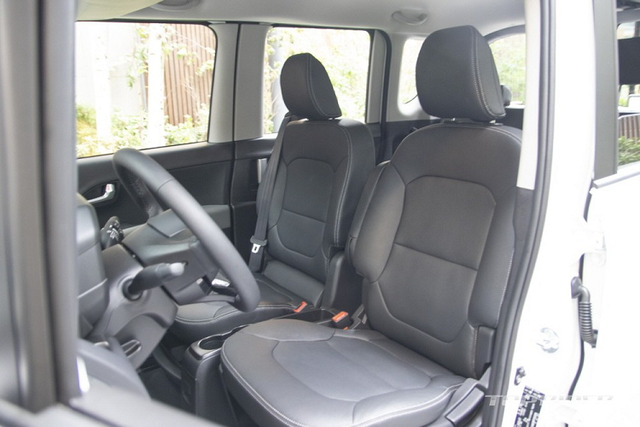 Cận cảnh Kia Ray 2023 chỉ 232 triệu đồng - Hình 10 Can canh Kia Ray 2023 chi 232 trieu dong-Hinh-10
