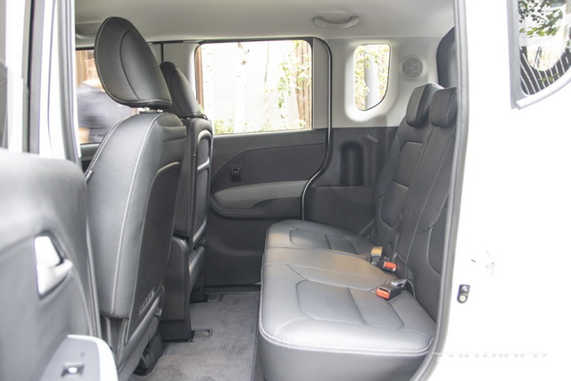 Cận cảnh Kia Ray 2023 chỉ 232 triệu đồng - Hình 12 Can canh Kia Ray 2023 chi 232 trieu dong-Hinh-12