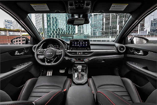 Kia K3 2023 them dong co tang ap 1.4L manh me-Hinh-6