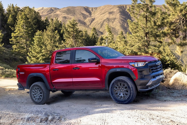 Chi tiết Chevrolet Colorado 2023 mới - Hình 12 Chi tiet Chevrolet Colorado 2023 moi-Hinh-12