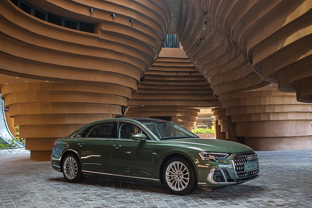 Đại gia Minh Nhựa chi hơn 6 tỷ đồng tậu Audi A8L 2022 - Hình 2 Dai gia Minh Nhua chi hon 6 ty dong tau Audi A8L 2022-Hinh-2