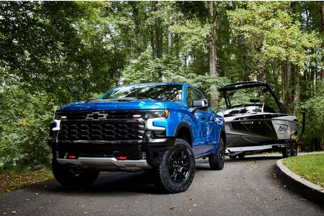Soi Chevrolet Silverado 2023 phiên bản cảnh sát trang bị "tận răng" Soi Chevrolet Silverado 2023 phien ban canh sat trang bi