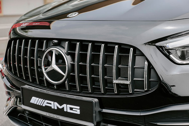 Xuất hiện Mercedes-AMG GLA 45 S 4Matic+ hơn 3,4 tỷ ở Hà Nội - Hình 8 Xuat hien Mercedes-AMG GLA 45 S 4Matic+ hon 3,4 ty o Ha Noi-Hinh-8