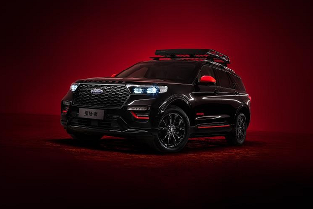 Ford Explorer 30th Anniversary Edition giới hạn giá 1,2 tỷ đồng Ford Explorer 30th Anniversary Edition gioi han gia 1,2 ty dong