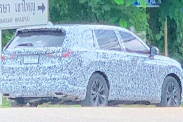 Honda CR-V 2023 lộ diện tại Thái Lan, sắp bán tại Việt Nam? - Hình 2 Honda CR-V 2023 lo dien tai Thai Lan, sap ban tai Viet Nam?-Hinh-2