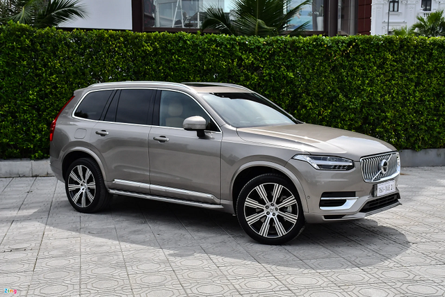 Cận cảnh SUV hơn 4,5 tỷ Volvo XC90 T8 Recharge Can canh SUV hon 4,5 ty Volvo XC90 T8 Recharge